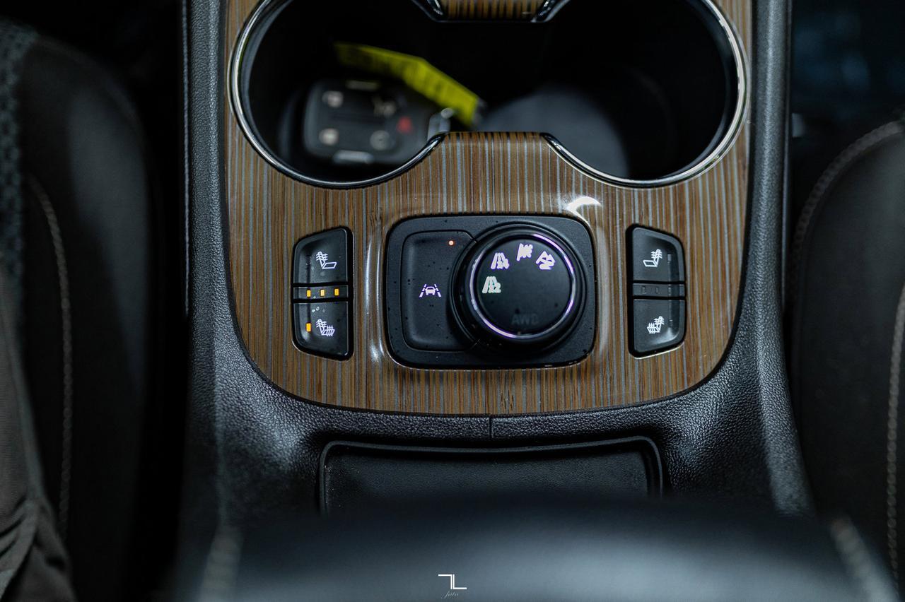 2023 GMC Acadia AWD SLE PSeat BCam Red Deer AB