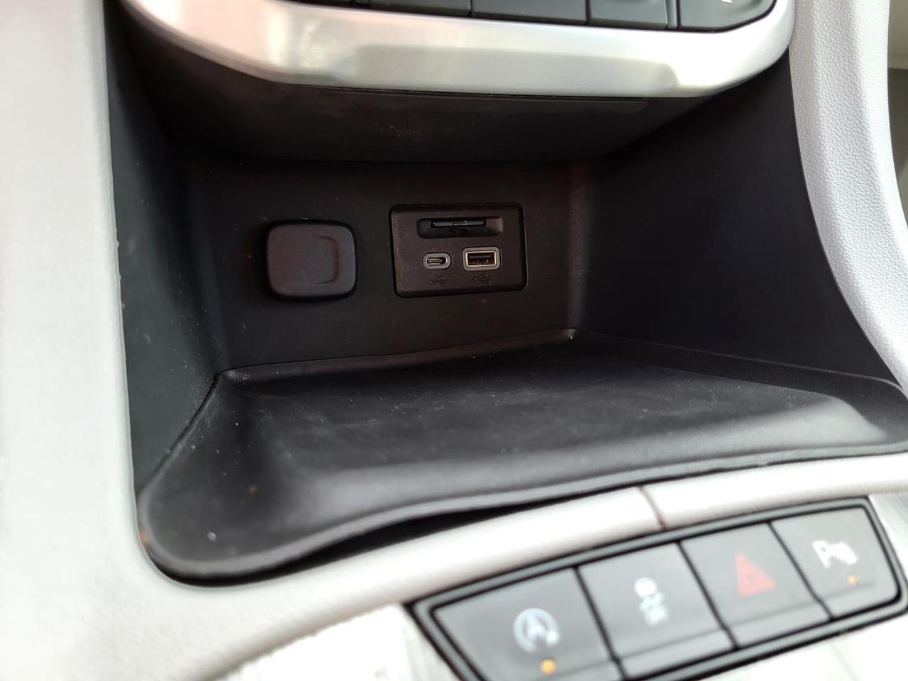 2023 GMC Acadia AWD SLT Beeville TX