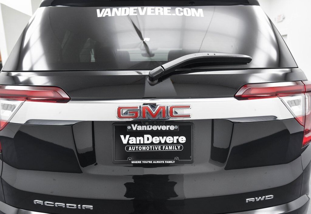 2023 GMC Acadia Denali AKRON OH