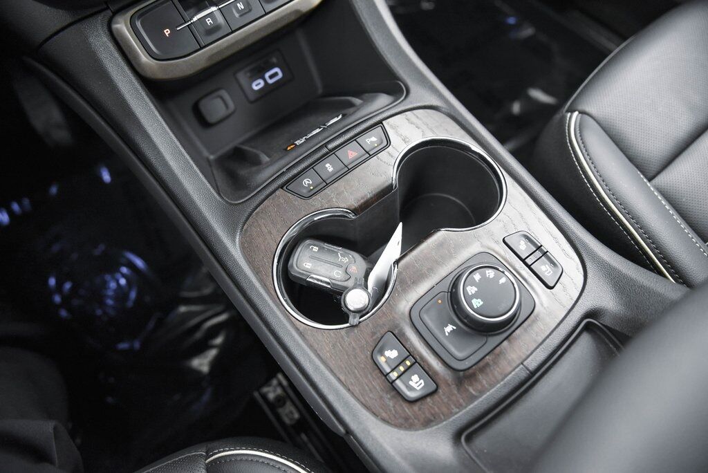 2023 GMC Acadia Denali AKRON OH