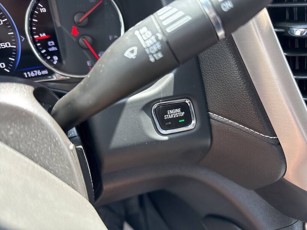 2023 GMC Acadia Denali Royal Oak MI