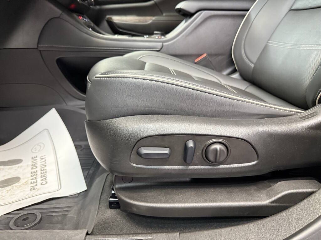 2023 GMC Acadia Denali Royal Oak MI