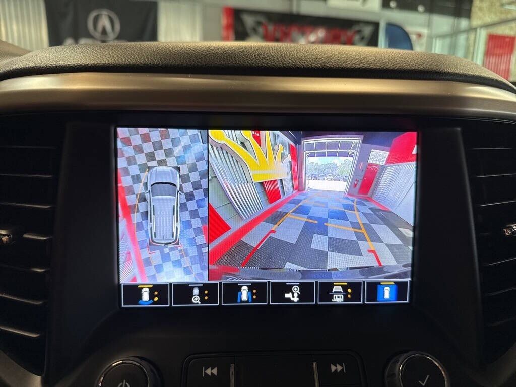 2023 GMC Acadia Denali Royal Oak MI
