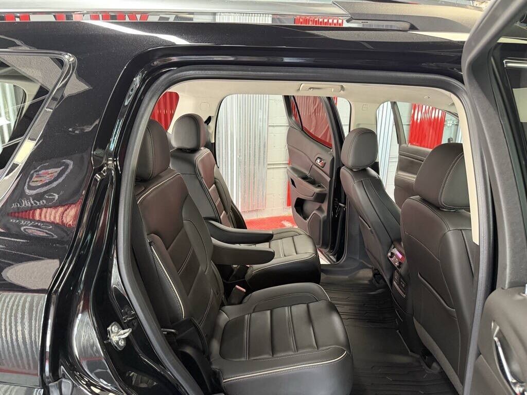 2023 GMC Acadia Denali Royal Oak MI