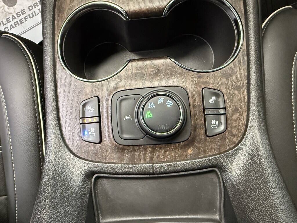2023 GMC Acadia Denali Royal Oak MI