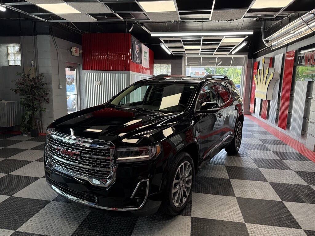 2023 GMC Acadia Denali Royal Oak MI