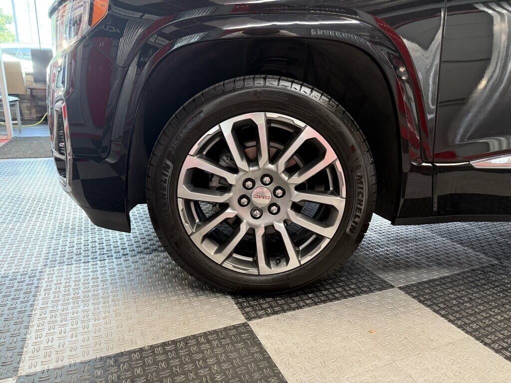 2023 GMC Acadia Denali Royal Oak MI