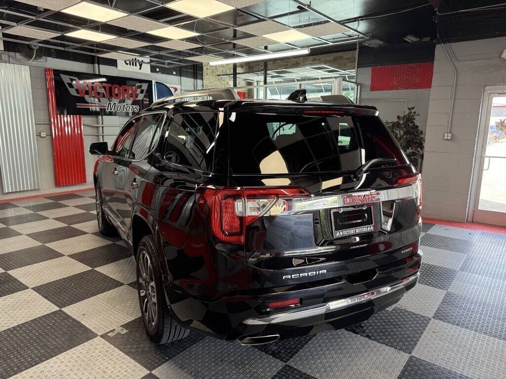 2023 GMC Acadia Denali Royal Oak MI