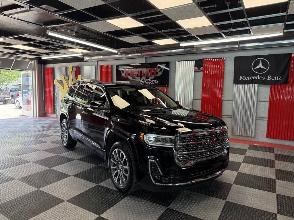 2023 GMC Acadia Denali Royal Oak MI