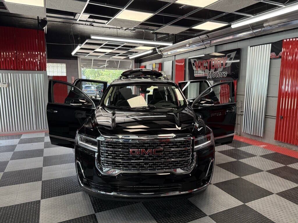 2023 GMC Acadia Denali Royal Oak MI