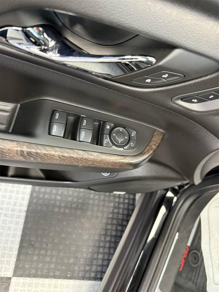 2023 GMC Acadia Denali Royal Oak MI