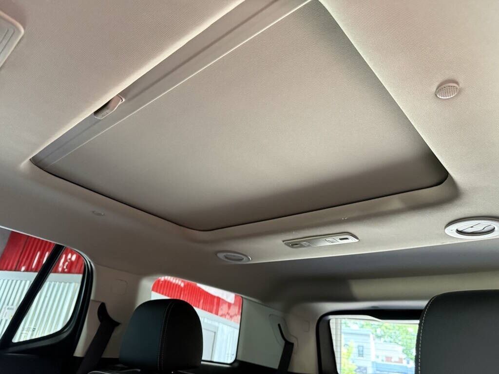 2023 GMC Acadia Denali Royal Oak MI