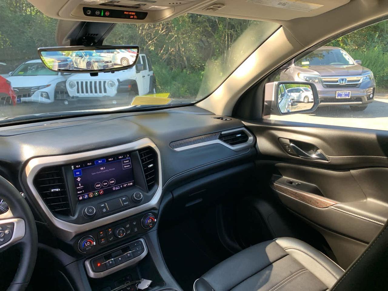 2023 GMC Acadia Denali Dartmouth MA