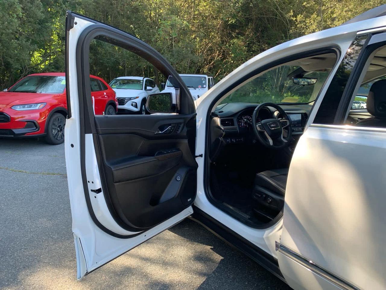 2023 GMC Acadia Denali Dartmouth MA
