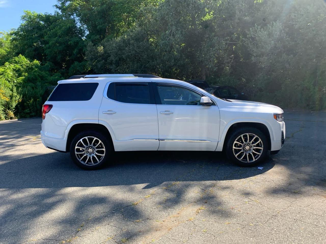 2023 GMC Acadia Denali Dartmouth MA