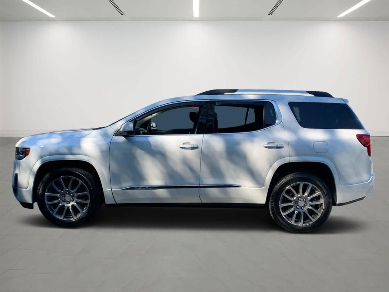 2023 GMC Acadia Denali Dartmouth MA