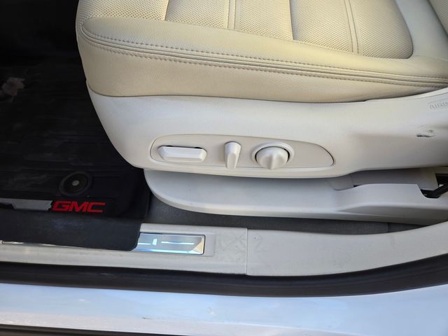 2023 GMC Acadia Denali Folsom CA