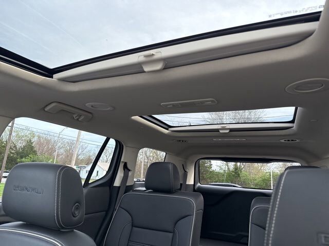 2023 GMC Acadia Denali Carbondale IL