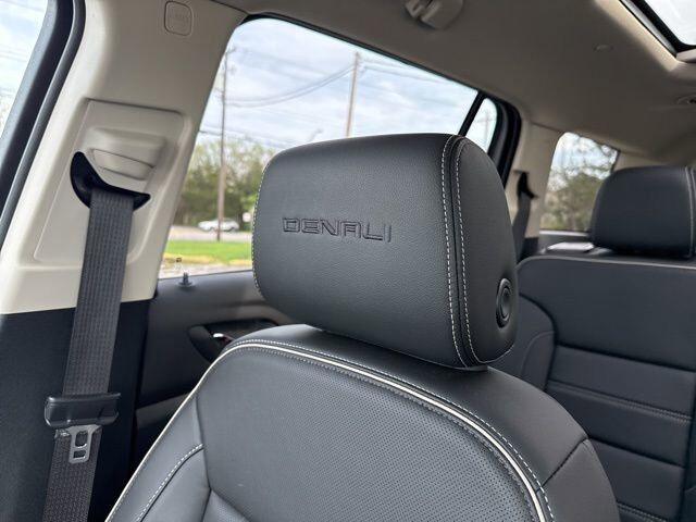 2023 GMC Acadia Denali Carbondale IL