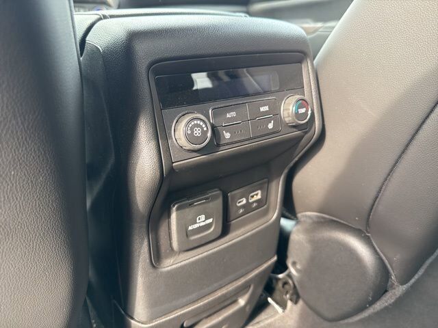 2023 GMC Acadia Denali Carbondale IL