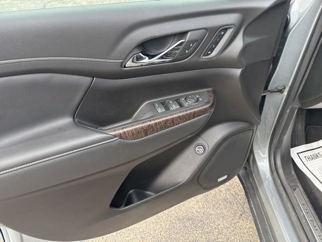 2023 GMC Acadia Denali Carbondale IL