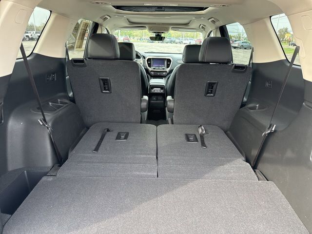 2023 GMC Acadia Denali Carbondale IL