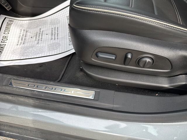 2023 GMC Acadia Denali Carbondale IL