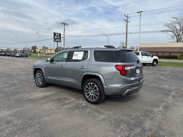 2023 GMC Acadia Denali
