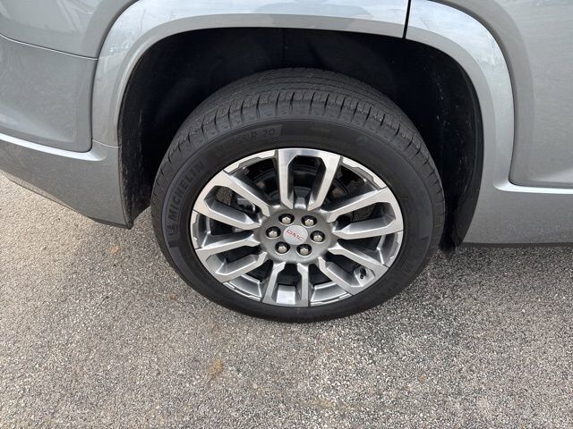 2023 GMC Acadia Denali Carbondale IL