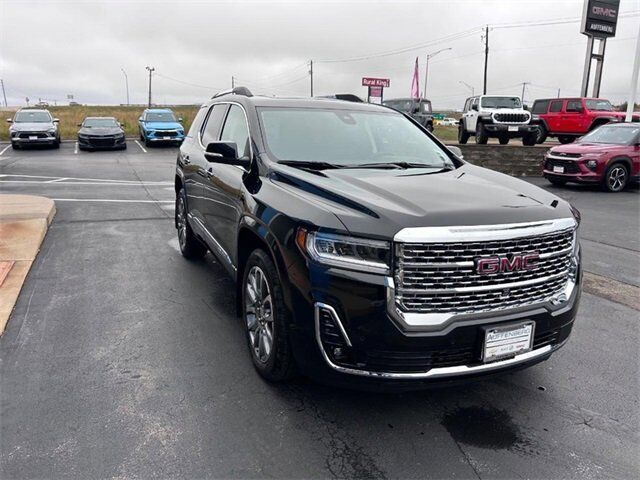 2023 GMC Acadia Denali Farmington MO