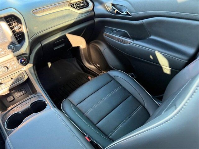 2023 GMC Acadia Denali Farmington MO