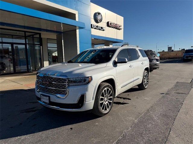 2023 GMC Acadia Denali