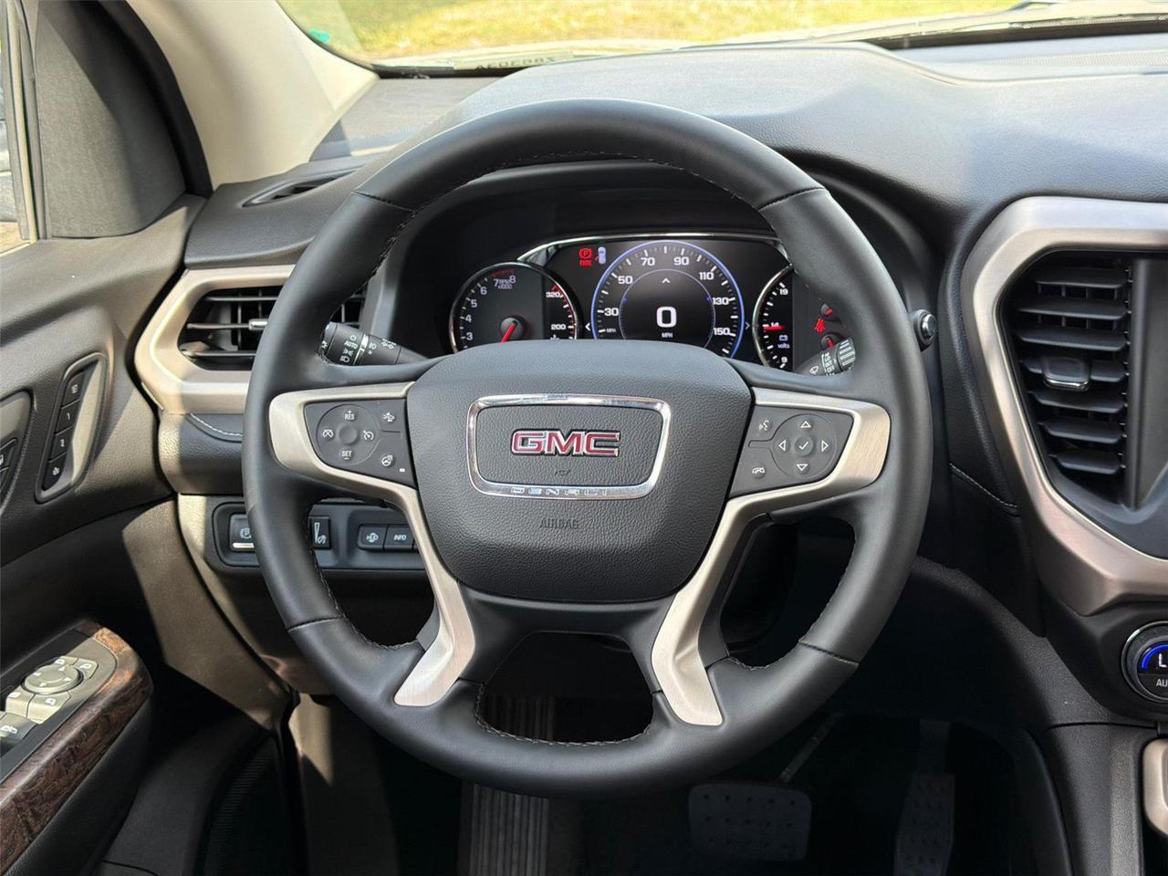 2023 GMC Acadia Denali Hagerstown MD