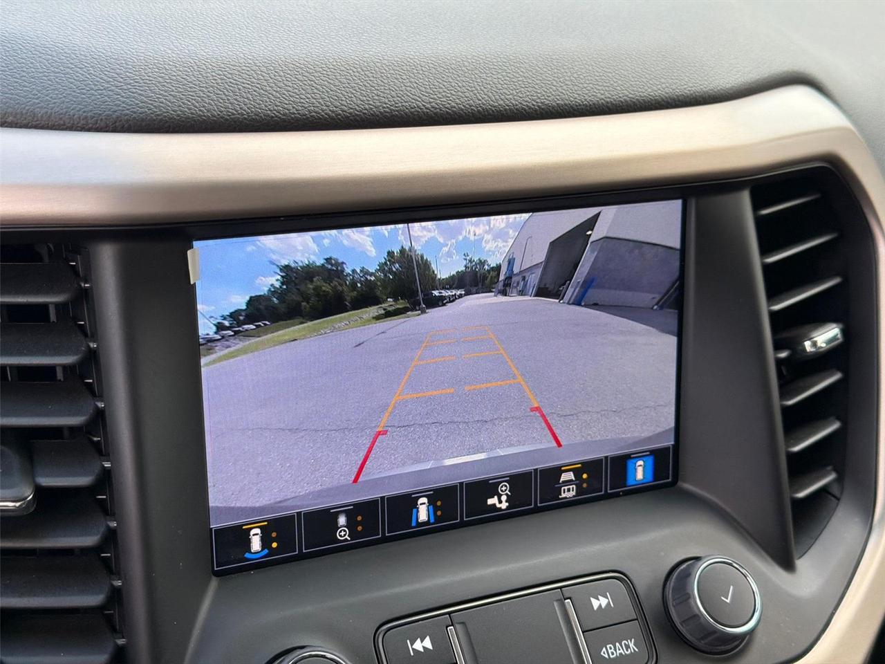 2023 GMC Acadia Denali Hagerstown MD
