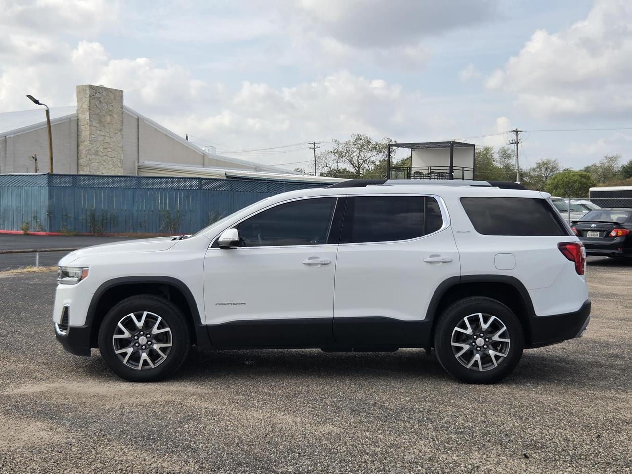 2023 GMC Acadia FWD 4dr SLE Beeville TX
