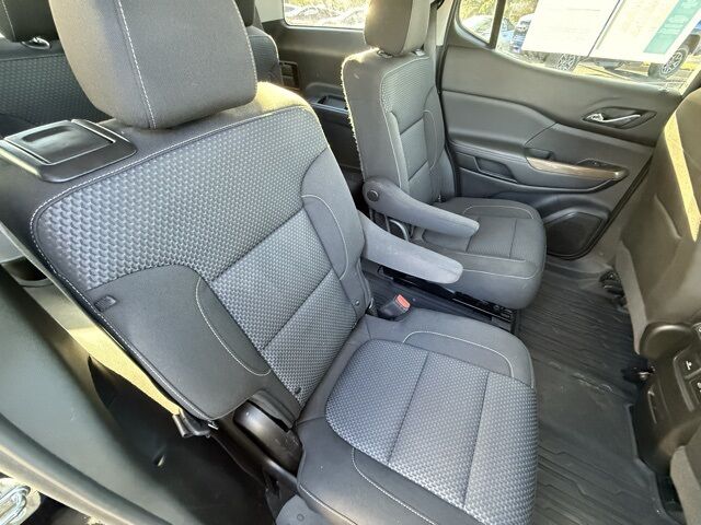 2023 GMC Acadia SLE Kerrville TX