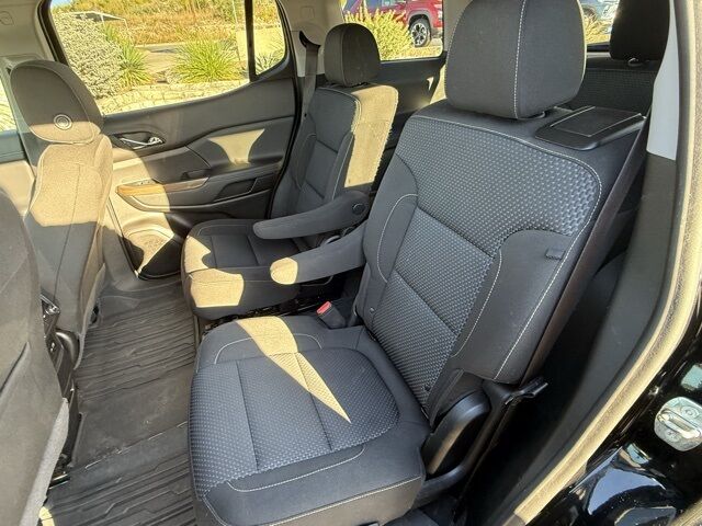 2023 GMC Acadia SLE Kerrville TX