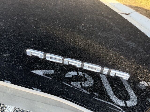 2023 GMC Acadia SLE Kerrville TX