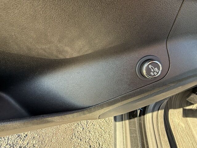 2023 GMC Acadia SLE Kerrville TX