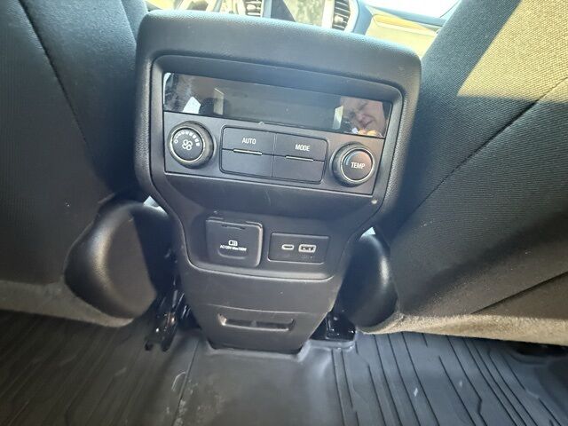 2023 GMC Acadia SLE Kerrville TX