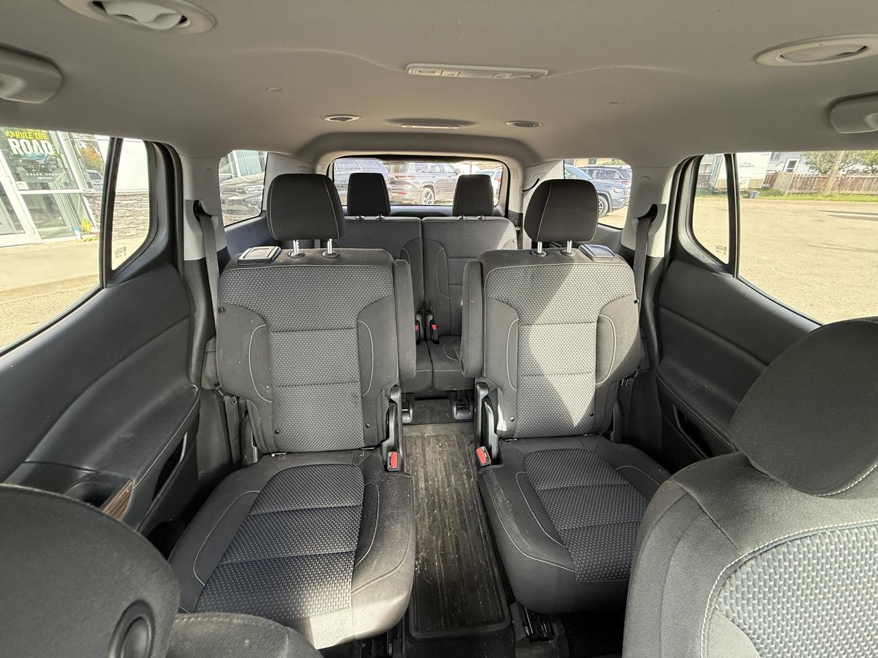 2023 GMC Acadia SLE AWD | Low KMs | 3 Row Seating | Heated Front Seats | Remote Start | Power Liftgate | Park Assist Redwater AB