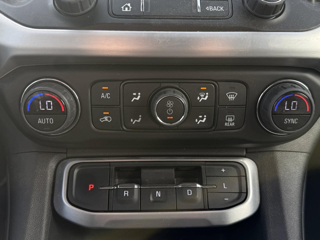 2023 GMC Acadia SLE AWD | Low KMs | 3 Row Seating | Heated Front Seats | Remote Start | Power Liftgate | Park Assist Redwater AB