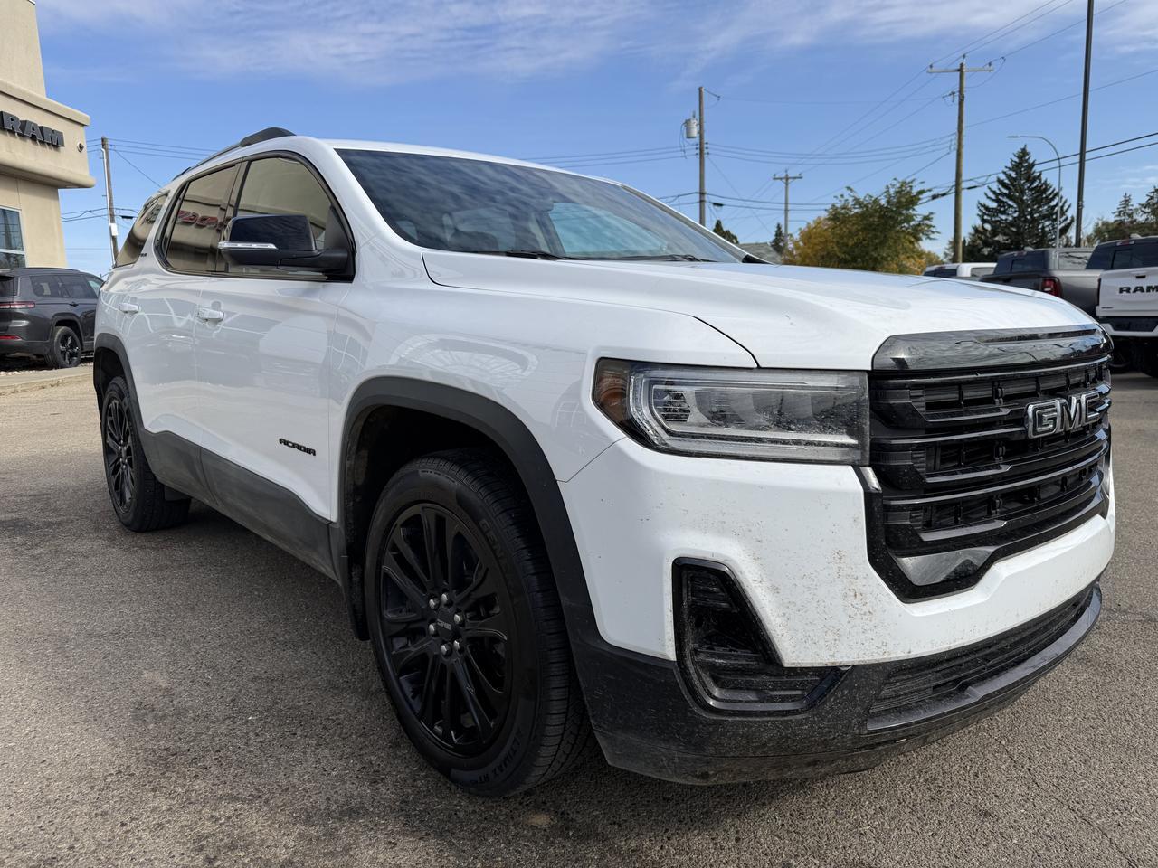 2023 GMC Acadia SLE AWD | Low KMs | 3 Row Seating | Heated Front Seats | Remote Start | Power Liftgate | Park Assist Redwater AB