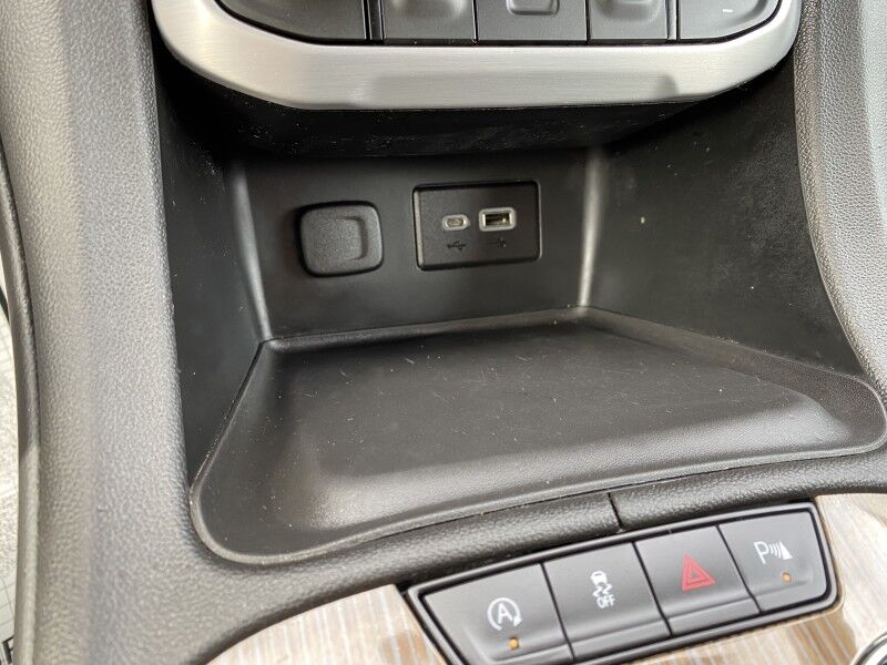 2023 GMC Acadia SLE Bristol  PA