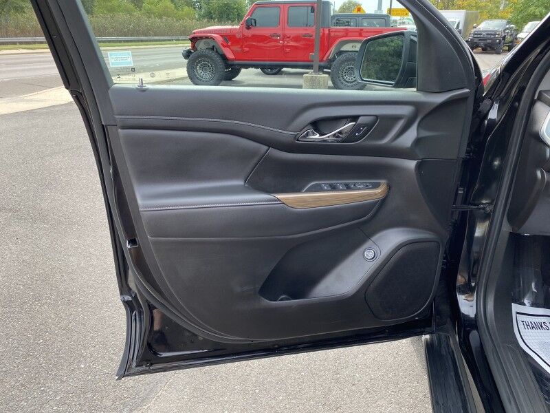 2023 GMC Acadia SLE Bristol  PA