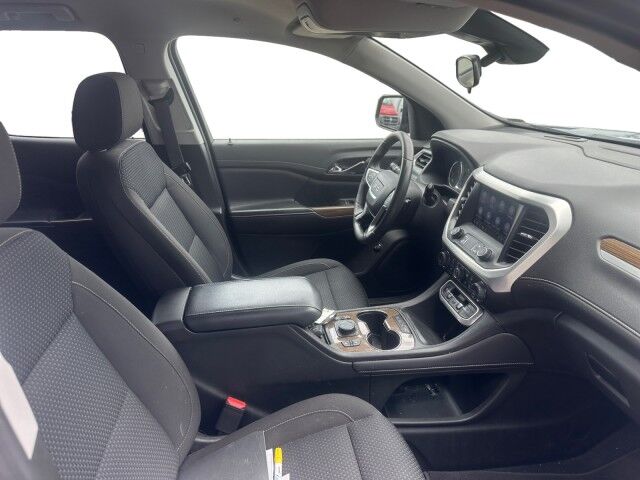 2023 GMC Acadia SLE Cleveland OH