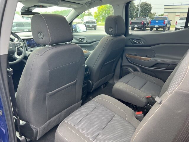 2023 GMC Acadia SLE Green Bay WI