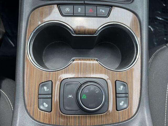 2023 GMC Acadia SLE Green Bay WI