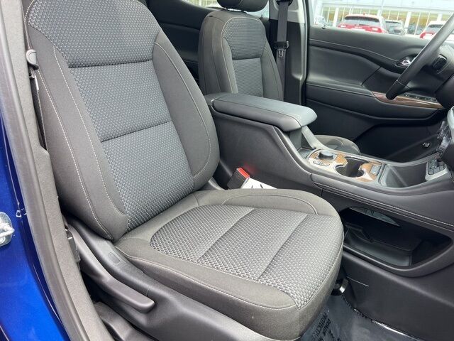 2023 GMC Acadia SLE Green Bay WI