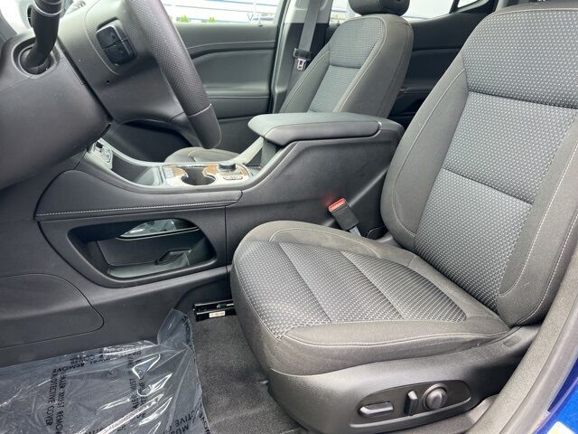 2023 GMC Acadia SLE Green Bay WI